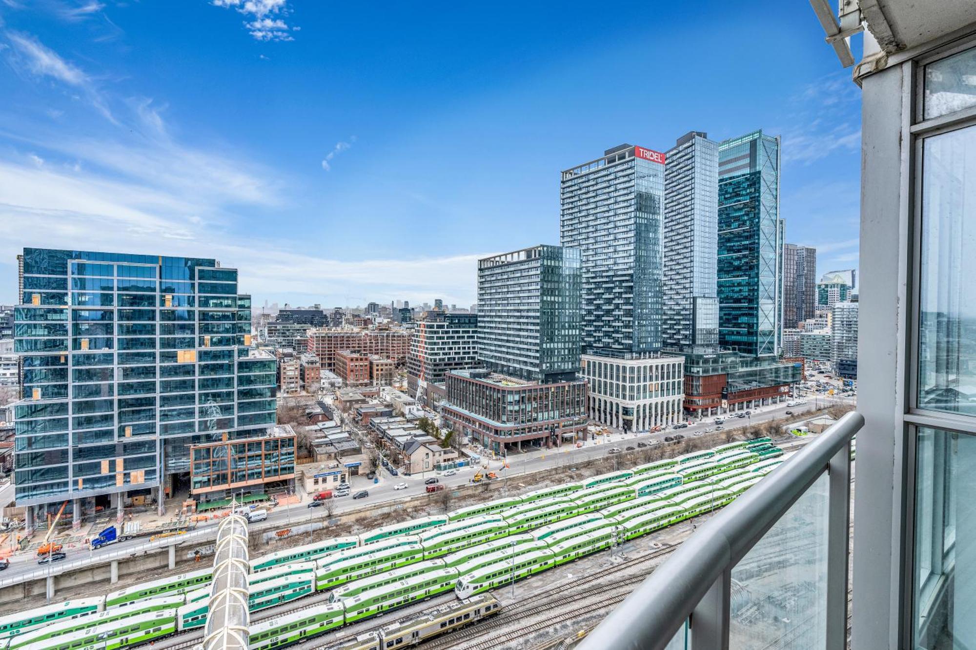City Downtown Suites Торонто Экстерьер фото
