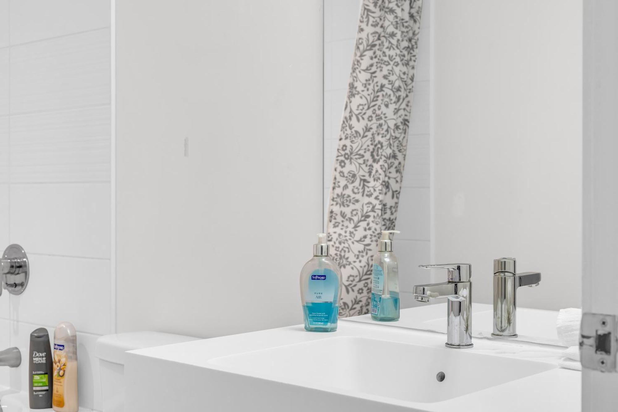 City Downtown Suites Торонто Экстерьер фото